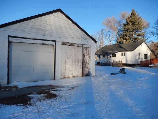 118 E River St, Fromberg, MT 59029