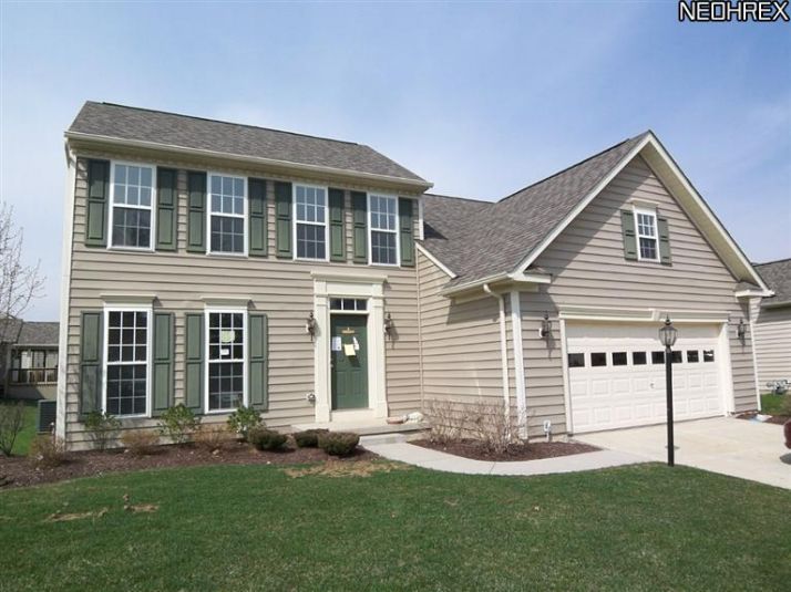 437 Deep Creek Cir, Northfield, OH 44067