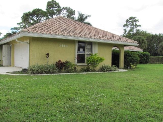 13193 La Mirada Cir, West Palm Beach, FL 33414