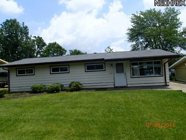 9101 Cambridge Dr, Northfield, OH 44067