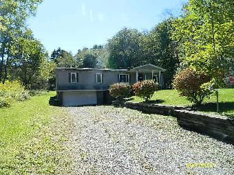 309 Wissinger Hollow Rd, Johnstown, PA 15904