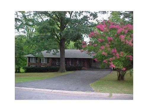 587 Cambridge Drive, Marietta, GA 30066