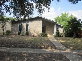 2029 Warberry Rd, Carrollton, TX 75007