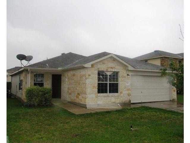 303 Brown St, Hutto, TX 78634