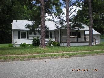 38 Bainbridge Ave, Hampton, VA 23663