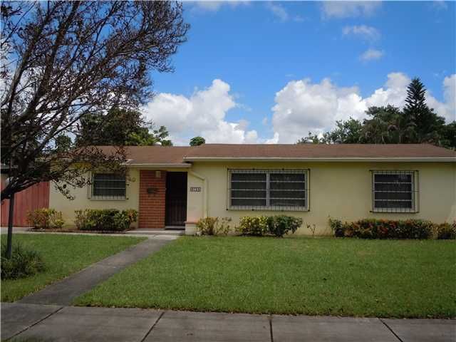 9755 SW 16 ST, Miami, FL 33165