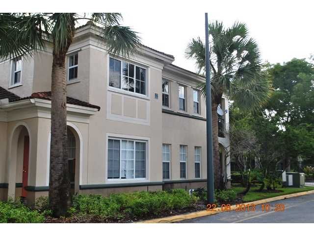 2445 CENTERGATE DR # 206, Hollywood, FL 33025