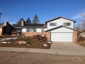 2711 33rd Ave Ct, Greeley, CO 80634