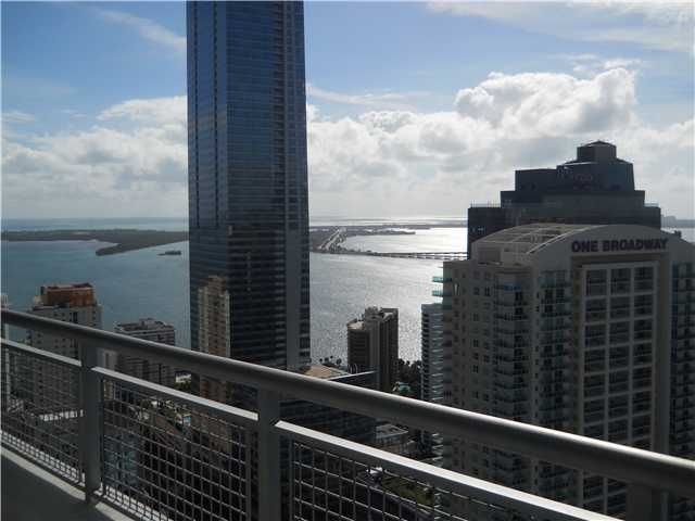 60 SW 13 ST # 3801, Miami, FL 33130