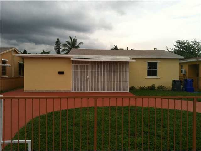 2651 ADAMS ST, Hollywood, FL 33020