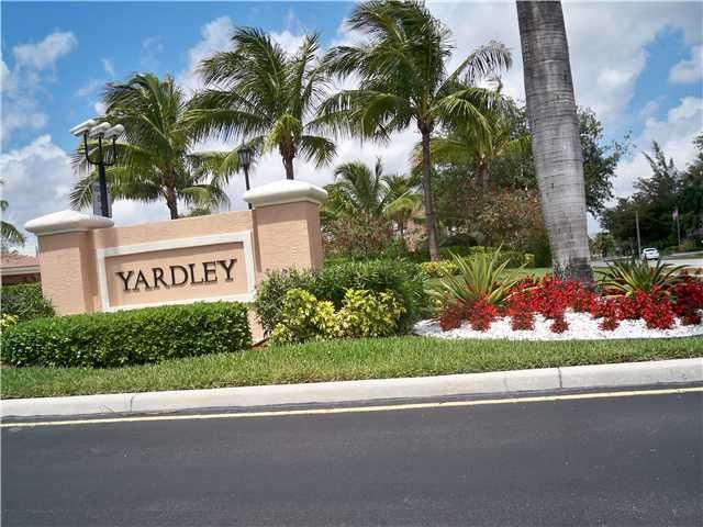 7715 YARDLEY DR # 215, Fort Lauderdale, FL 33321