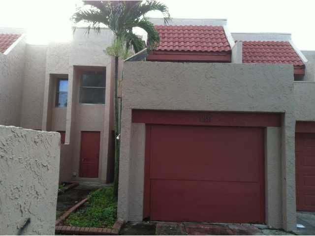 1688 NW 58TH AV # 15, Fort Lauderdale, FL 33313