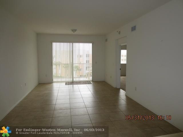 7715 YARDLEY DR # 405, Fort Lauderdale, FL 33321