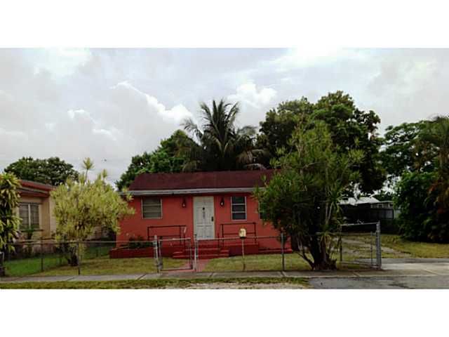 960 W 31 ST, Hialeah, FL 33012