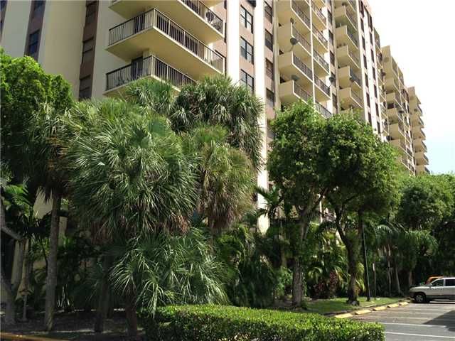 1470 Ne 123rd St Apt A213, Miami, FL 33161