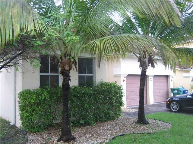 8909 NW 178 ST, Hialeah, FL 33018