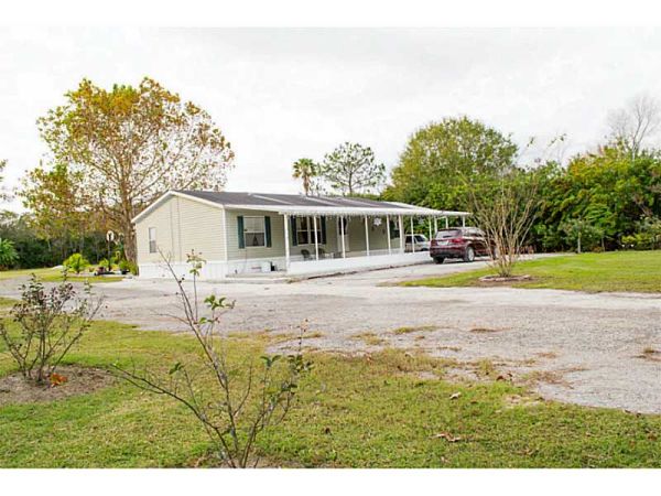 437 SADDLE BAG LN, Lakeland, FL 33801