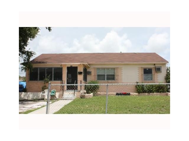 901 NW 58 TE, Miami, FL 33127