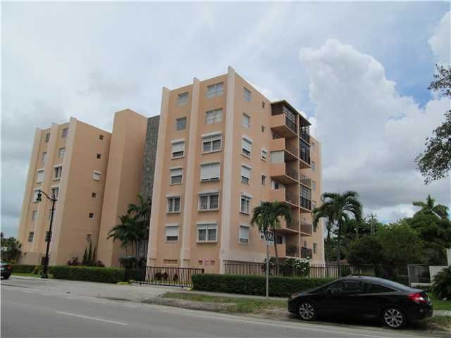 2530 SW 3 AV # 501, Miami, FL 33129