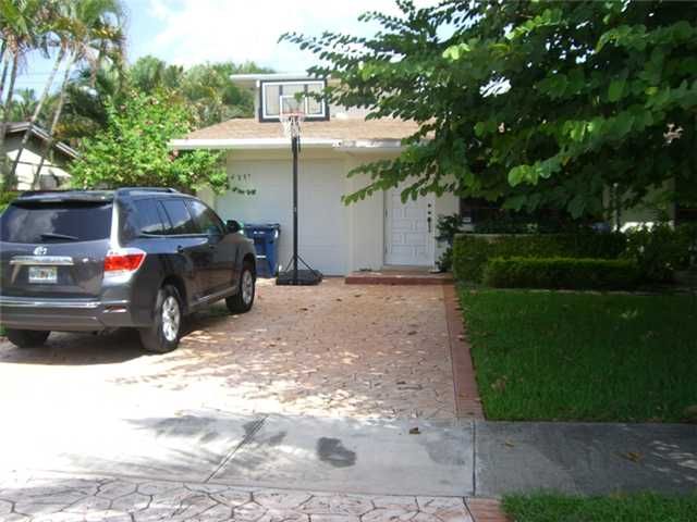 9311 SW 20 ST, Miami, FL 33165