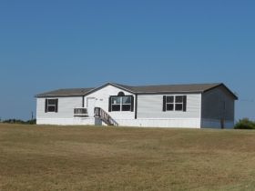 3678 Lost Creek Dr, Wills Point, TX 75169