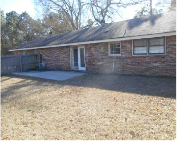 102 Bull Street, Swainsboro, GA 30401