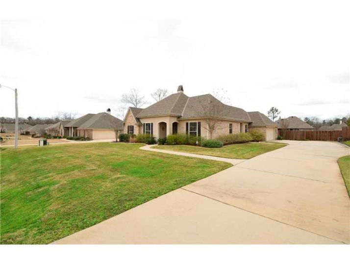 1832 SPARROW RIDGE, Haughton, LA 71037