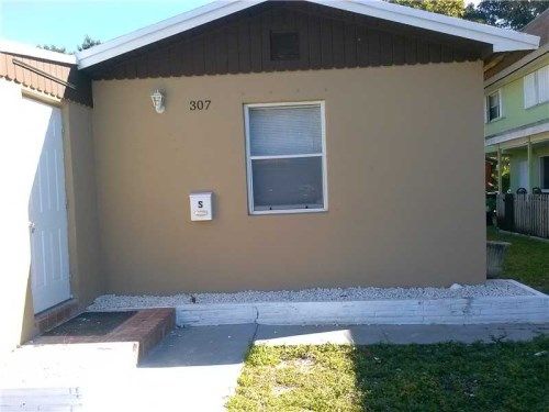 2335 POLK ST, Hollywood, FL 33020