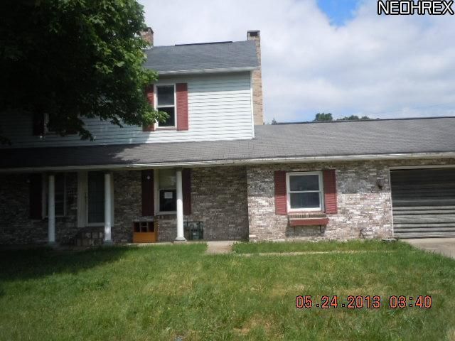 453 Wood Ave, Newcomerstown, OH 43832