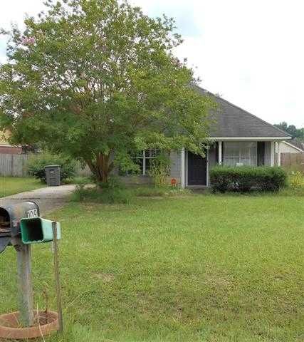 109 Maplewood Dr, Saltillo, MS 38866