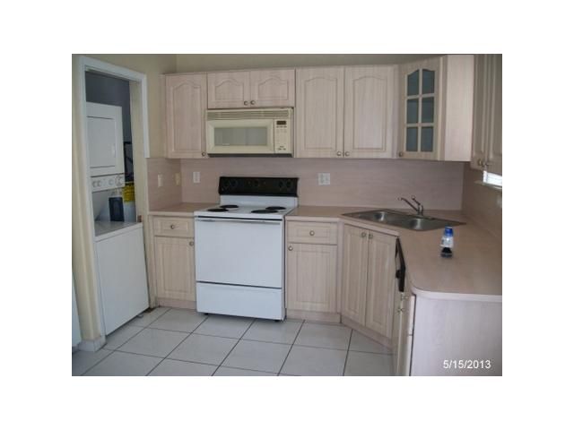 8090 W 28 CT # 102, Hialeah, FL 33018