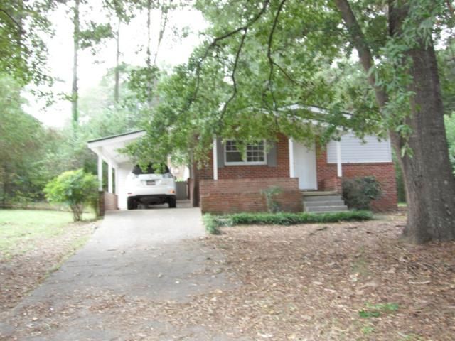 508 Kilarney Ave, Weaver, AL 36277