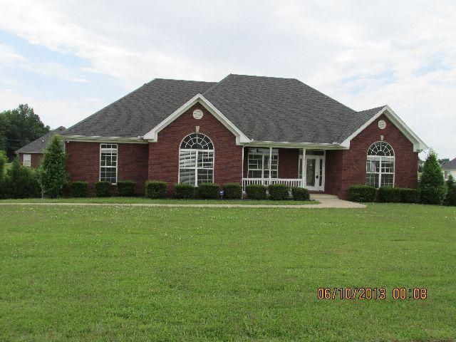 2007 Chris Ct, Pleasant View, TN 37146