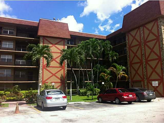 6575 W 4 AV # 404, Hialeah, FL 33012