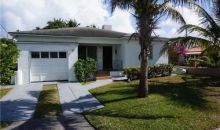 8819 BYRON AV Miami Beach, FL 33154