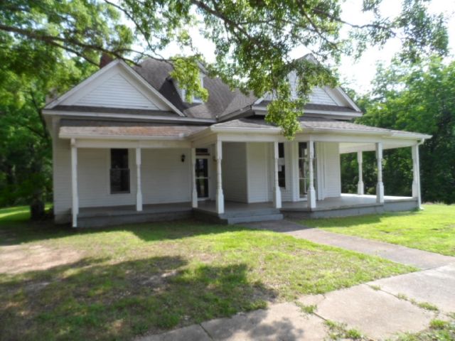 75 Rose St, Tallapoosa, GA 30176