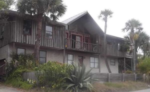 2570 1st Avenue, Fernandina Beach, FL 32034