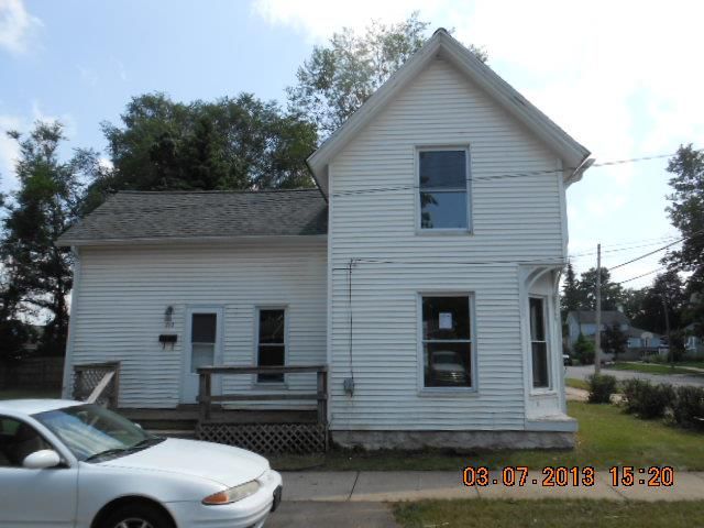 212 Hickory St, Sparta, MI 49345