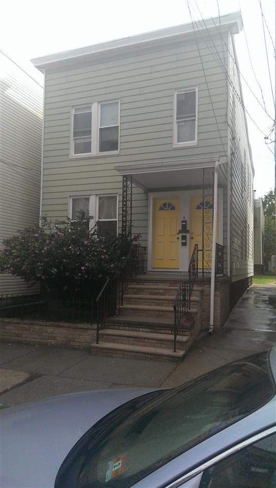 38 EAST 19TH ST, Bayonne, NJ 07002