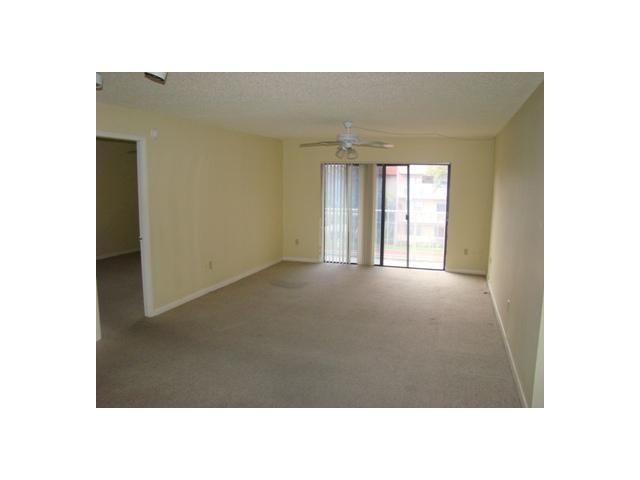 9301 SW 92 AV # 320-C, Miami, FL 33176