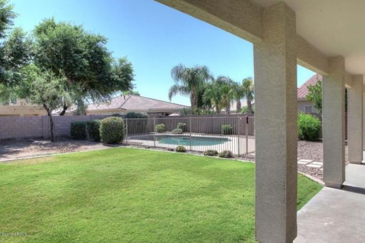 923 E Powell Way, Chandler, AZ 85249