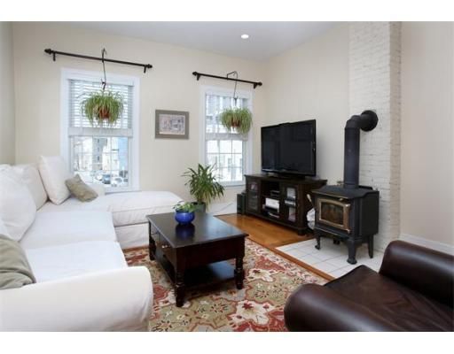 Pearl St #1, Charlestown, MA 02129