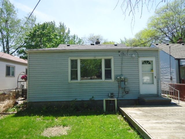 1126 Garfield Ave, Lincoln Park, MI 48146