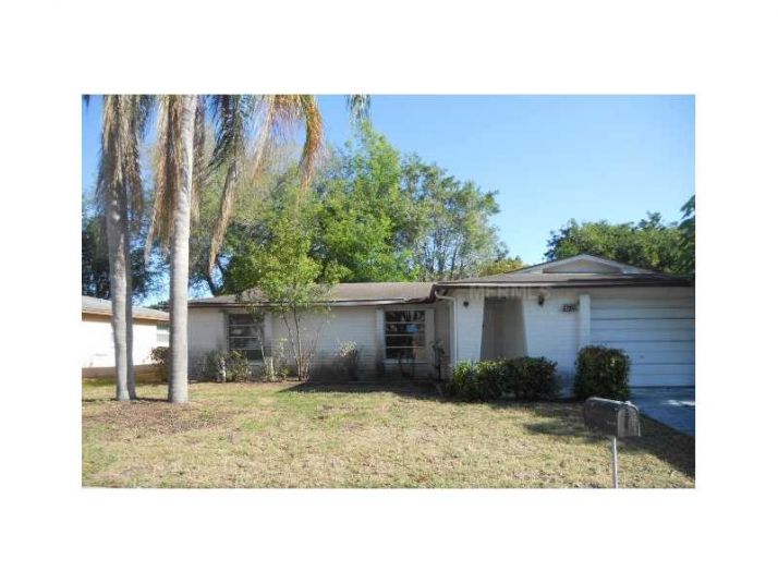 5601 Elkhorn Blvd, Holiday, FL 34690