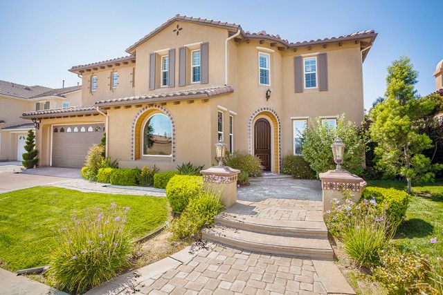 6891 Breezy Glen Dr, Moorpark, CA 93021