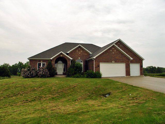 1404 Savannah Ln, Woodstock, IL 60098