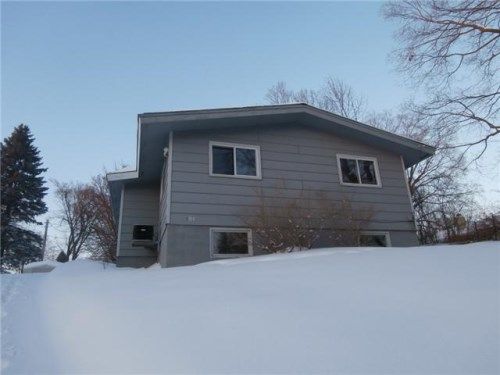 6040 Hawthorne Rd, Mound, MN 55364