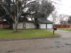 2017 Pebble Creek Dr, Cleburne, TX 76033