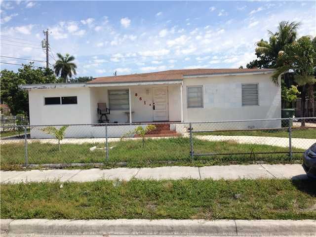 851 SE 10 ST, Hialeah, FL 33010