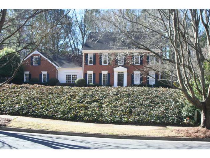 780 Arden Close Nw, Atlanta, GA 30327